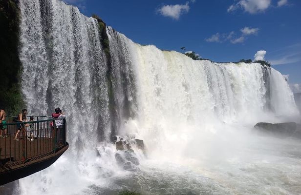 1 Day Private Tour of Iguassu Falls Side Brazil and Argentina