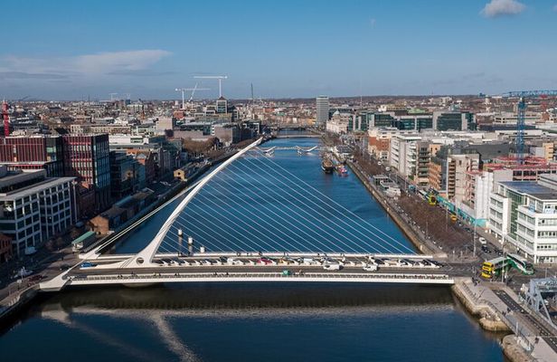 Private Dublin Iconic Landmarks and Hidden Gems Tour