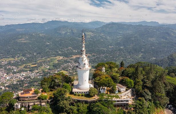 Ambuluwawa Tower Tours