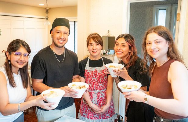 Tokyo: Ramen & Gyoza Cooking Class with Local Supermarket Tour