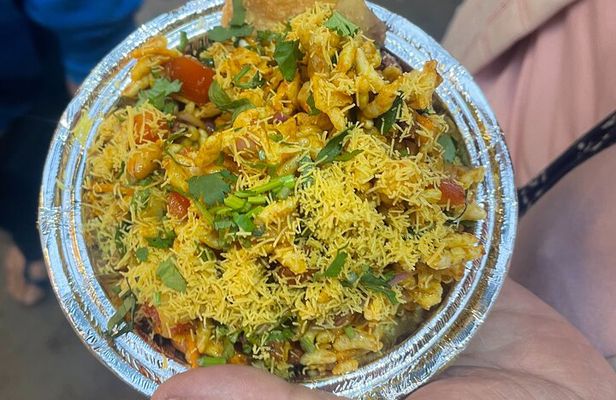 Old Delhi 15+ Food Tasting Walking Experience