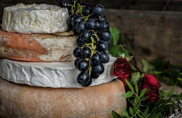 Paris Gourmet Walking Feast of French Iconic Flavors and Landmark