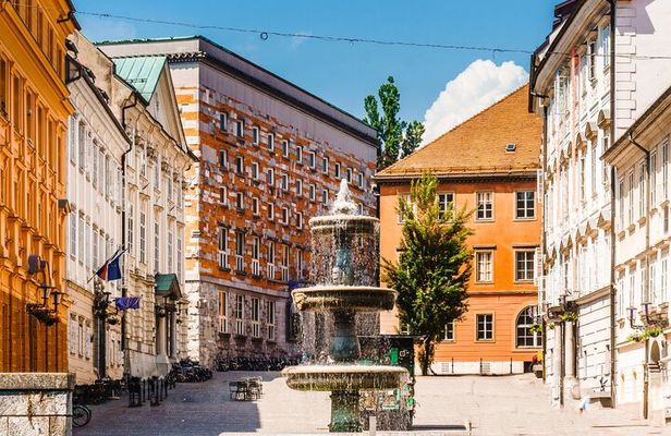 Ljubljana Historic Old Town – Private & Family-Friendly Tour