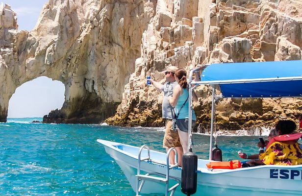 Cabo San Lucas Arch & City Tour: Glass-Bottom Boat & Tequila