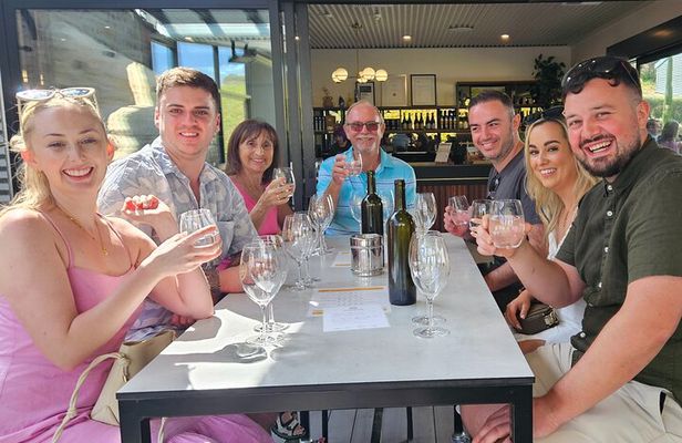 McLaren Vale Luxury Wine Tour
