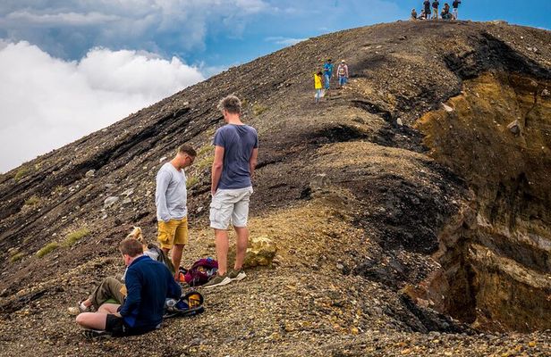 Ilamatepec Santa Ana Volcano Tour: A Budget-Friendly Adventure