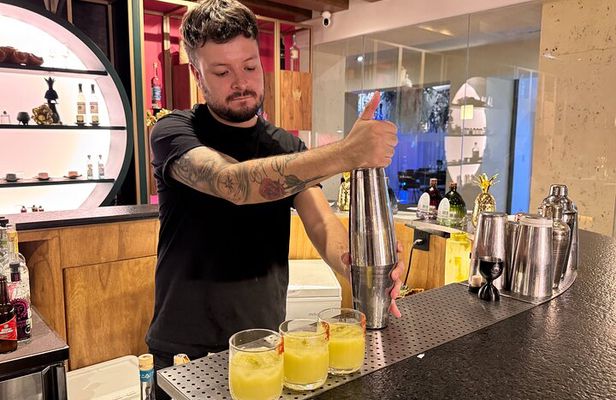 Premium Mezcal Tasting and Cocktail Masterclass Polanco