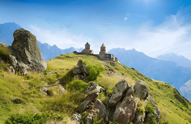 From Tbilisi to Kazbegi Group Guided Tour