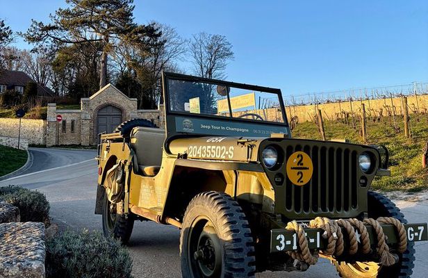 Jeep tour in the Champagne Vineyard with tasting