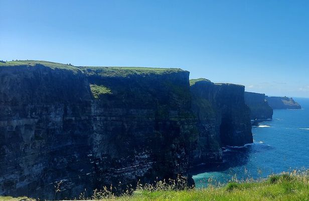 Private Guided Day Tour Cliffs of Moher and Burren National Park