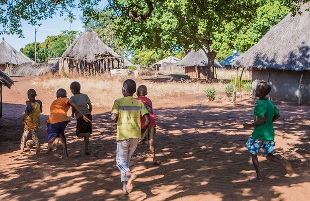 Mukuni Cultural Village Tour – Near Victoria Falls