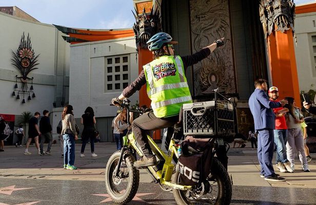 Hollywood Sign: Scott E-Bike Tours Los Angeles Private Tour