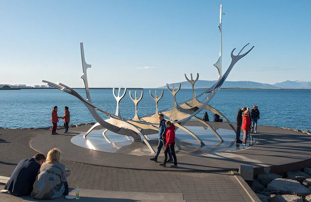 Private Reykjavik City Tour in Multi-Language Guide Options
