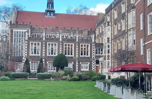 The Inns of Court and Royal Courts of Justice Walking Tour