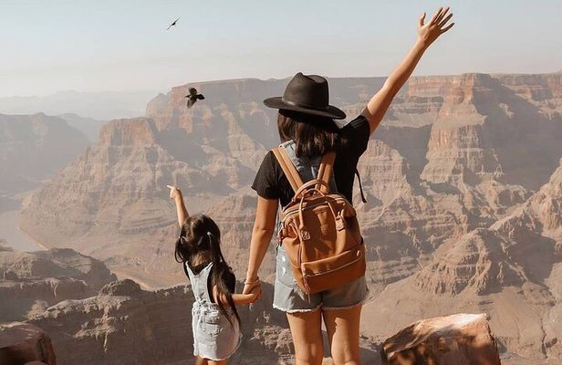 Grand Canyon Hoover Dam and 7 Magic Mountains from Las Vegas