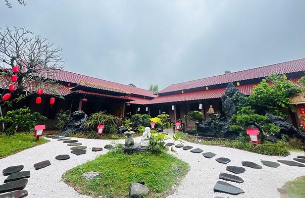  2D1N Temple Stay in Diem Phung Pagoda from Hue