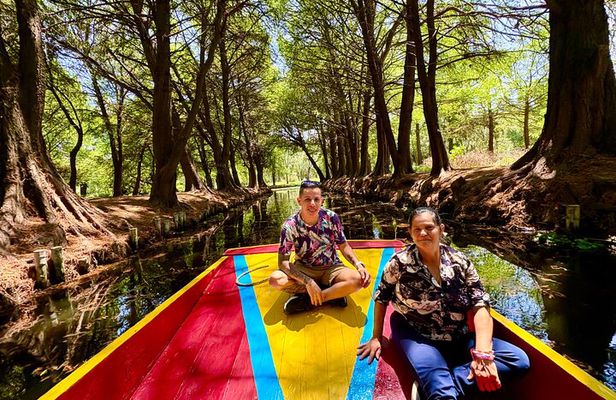 Prehispanic Xochimilco:Sailing Chinampas, axolotls, bird watching