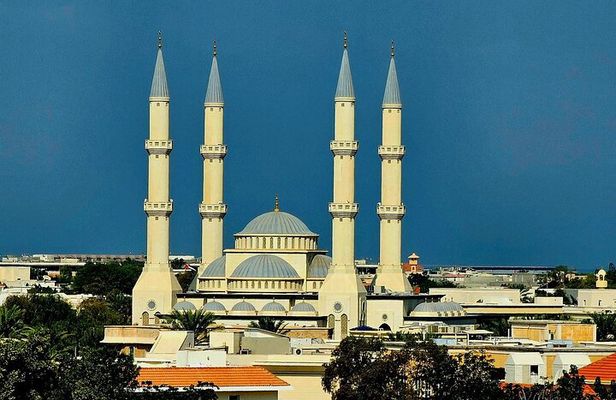 Dubai City Tour with Blue Mosque, Iconic Landmarks & Hidden Gems