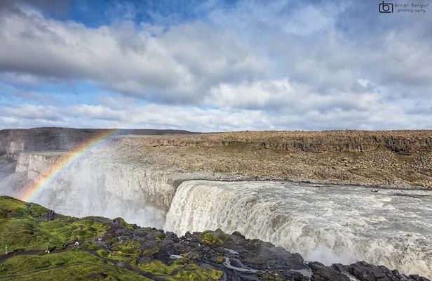 Private Diamond Circle Tour from Akureyri