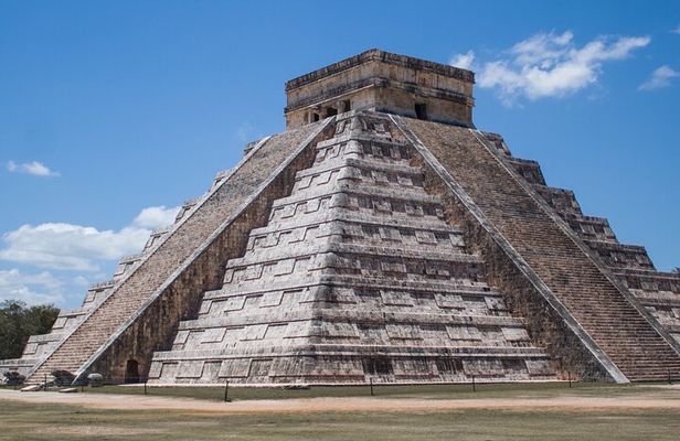 Chichenitza + Cenote + Valladolid + Lunch