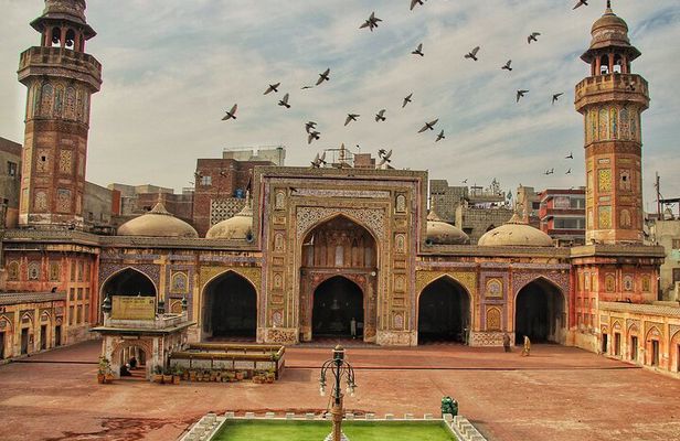 Lahore Big Bus City Tour