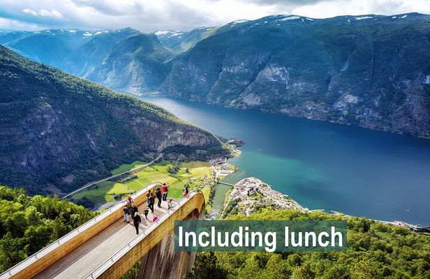 Nærøyfjord, Flåm and Stegastein - Guided tour: 08:00
