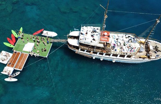 Rhodes Cruise - Fun in the Sun