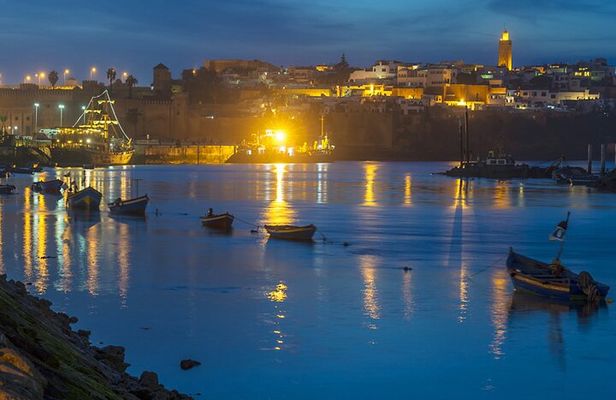 night tour in Rabat with small boat tour