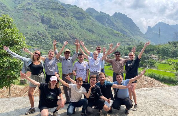 3D2N Private Tour with English Speaking Guide with Easy Riders