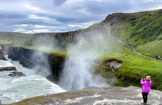 Private Golden Circle Tour in Multi-language Guide Options