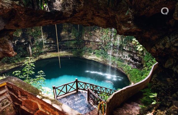 Chichen Itza Cenote and tickets included