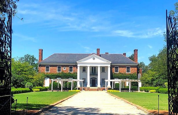 Boone Hall Plantation Day Tour with Transportation