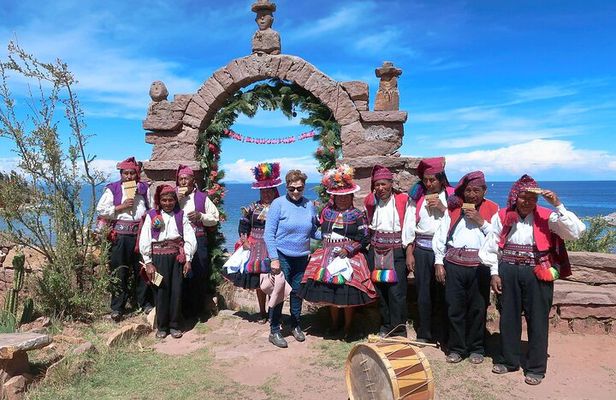 Full Day Uros & Taquile Tour by All Inclusive Speedboat