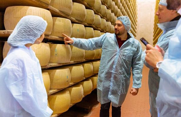 Emilia Flavors: Parmigiano, balsamic, cured meats & wines