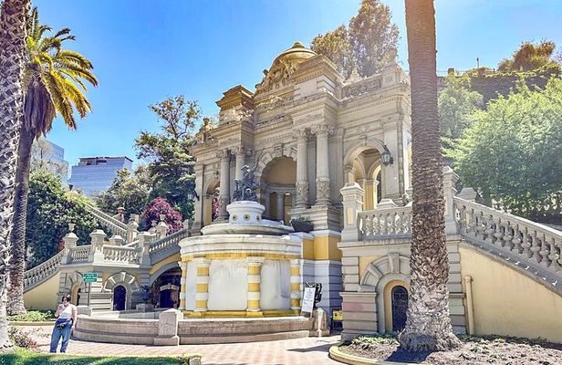 Unique Santiago; Culture, History and Food!