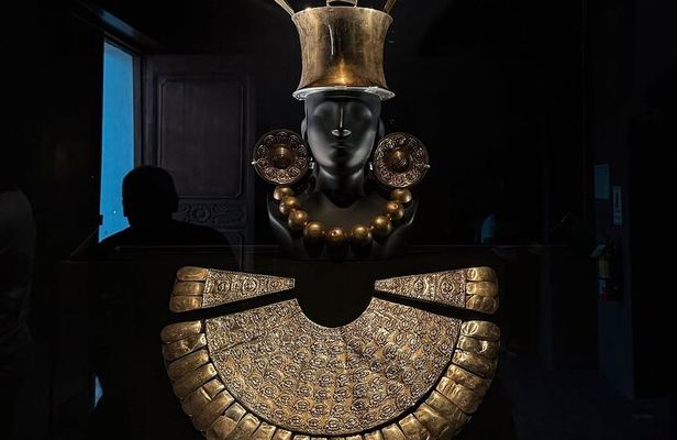 Museum Tour in Lima Larco Museum and Golden Museum