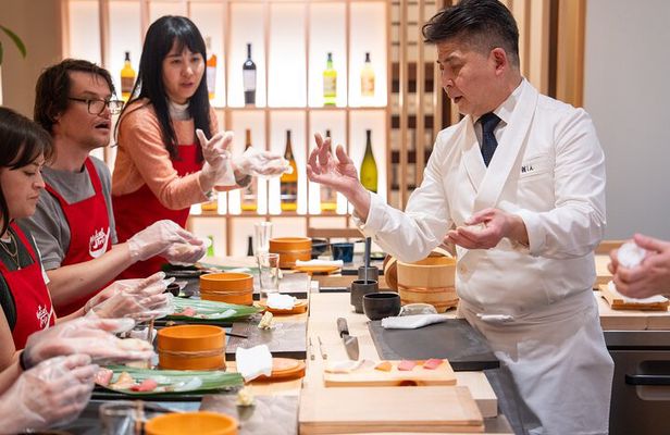 Kyoto Sushi Making Experience with a Professional Sushi Chef