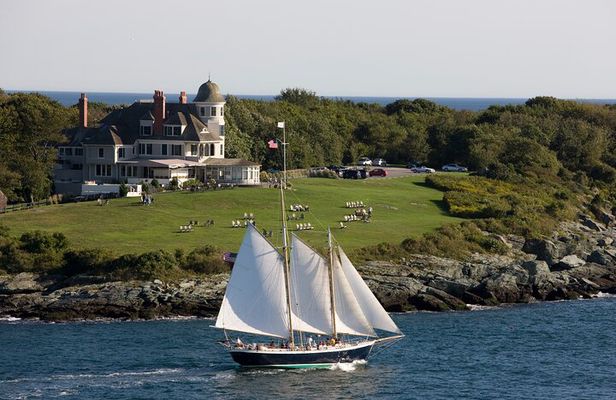 Scenic Day Sails in Newport Harbor and Narragansett Bay Aquidneck