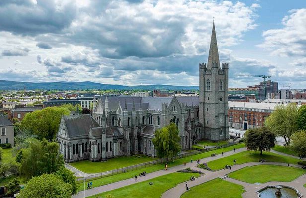 St Patrick's Cathedral. Dublin Castle Book of Kells Heritage Tour
