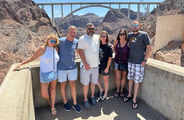 Private Hoover Dam and Valley Of Fire Tour