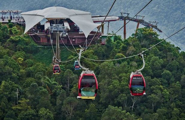 Langkawi Sky Cab and Sky Bridge Discovery Private Tour