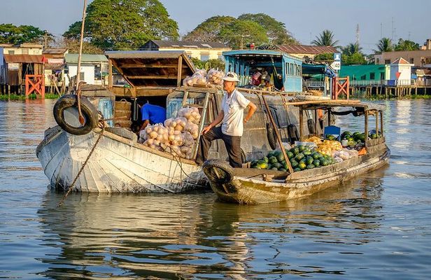 15-Day Private Tour - Vietnam Discovery & Phu Quoc Beach Escape