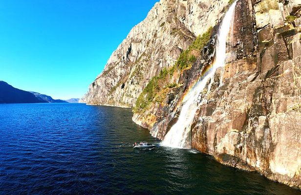 Lysefjord (Stavanger): Boattrip to Preikestolen from Forsand