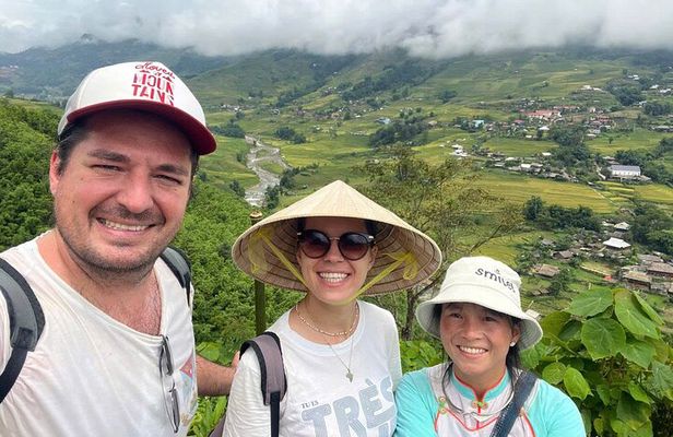 Sapa Trekking : Rice Terraces, Local Villages & Homestay (2D1N)