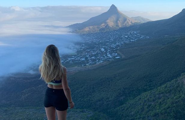 Cape Town: Table Mountain Hiking Tour With Pro Guide