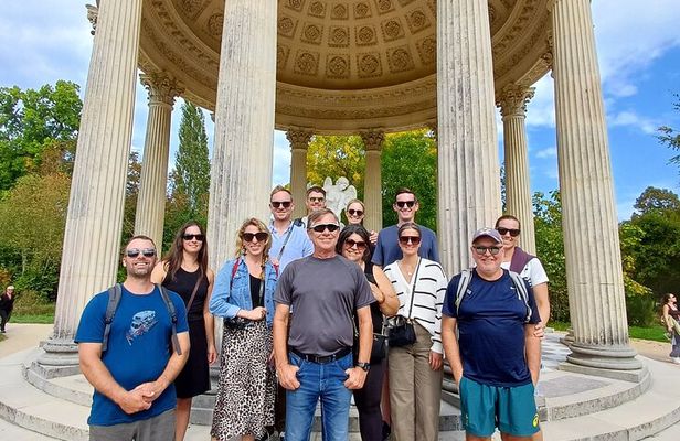 Versailles, Gardens & Hamlet: Full-Day Guided Small-Group Tour