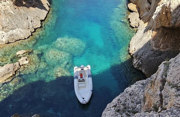 Shared tour in the Baunei coast