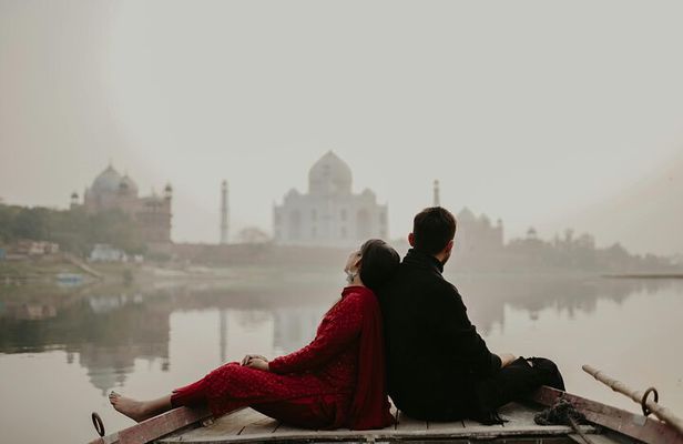 Taj Mahal Agra Fort and Fatehpur Sikri Guided City Tour