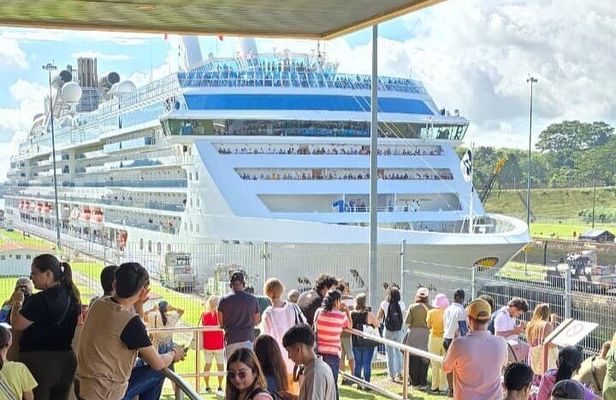 Panama Canal Tour and City Tour From Tocumen Airport