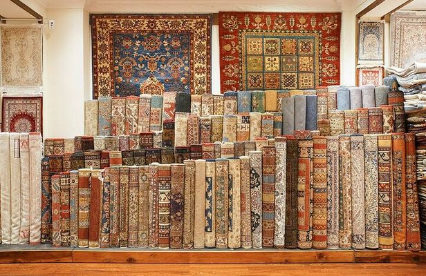 Grand Bazaar Shopping Tour with Local Friend